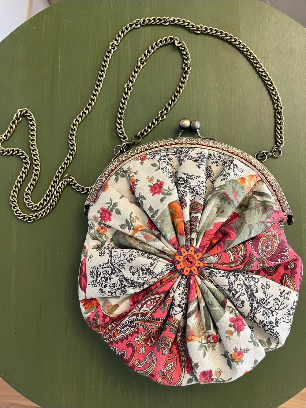 Artisan kiss-lock cotton crossbody bag, chain-strap - Boutique Boho Bag